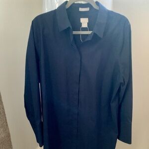 Chico's No Iron Stretch Navy long sleeved buttoned down blouse